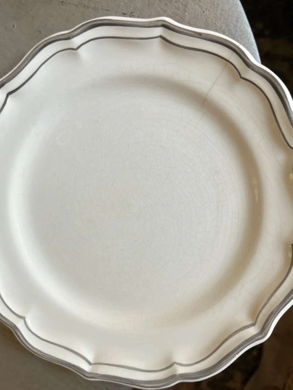 Gien Filets Taupe (1) dinner and (1) salad plate. Dishwasher safe. Read details